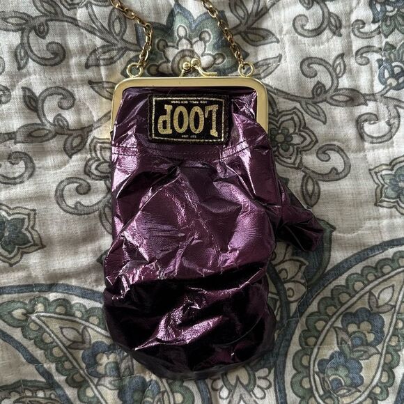 Loop NYC Vintage 1980s Sugar Ray Boxing Glove Tooth Handbag Cigarette Purse